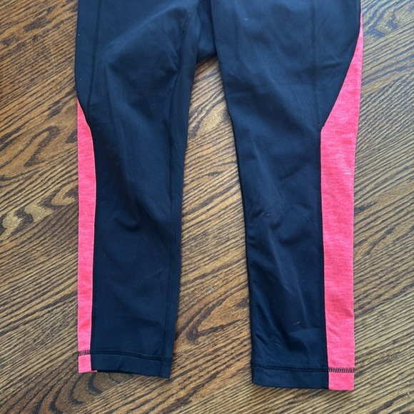 Athleta Splits Revelation Capri, heather Day-glo orange & black. Small. - Picture 2 of 7